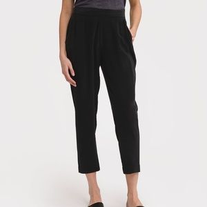 NWT GRANA Silk Flat Front Ankle Pants, Short-Small